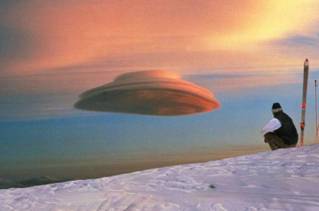 30. Lenticular 'UFO'                                         Cloud...